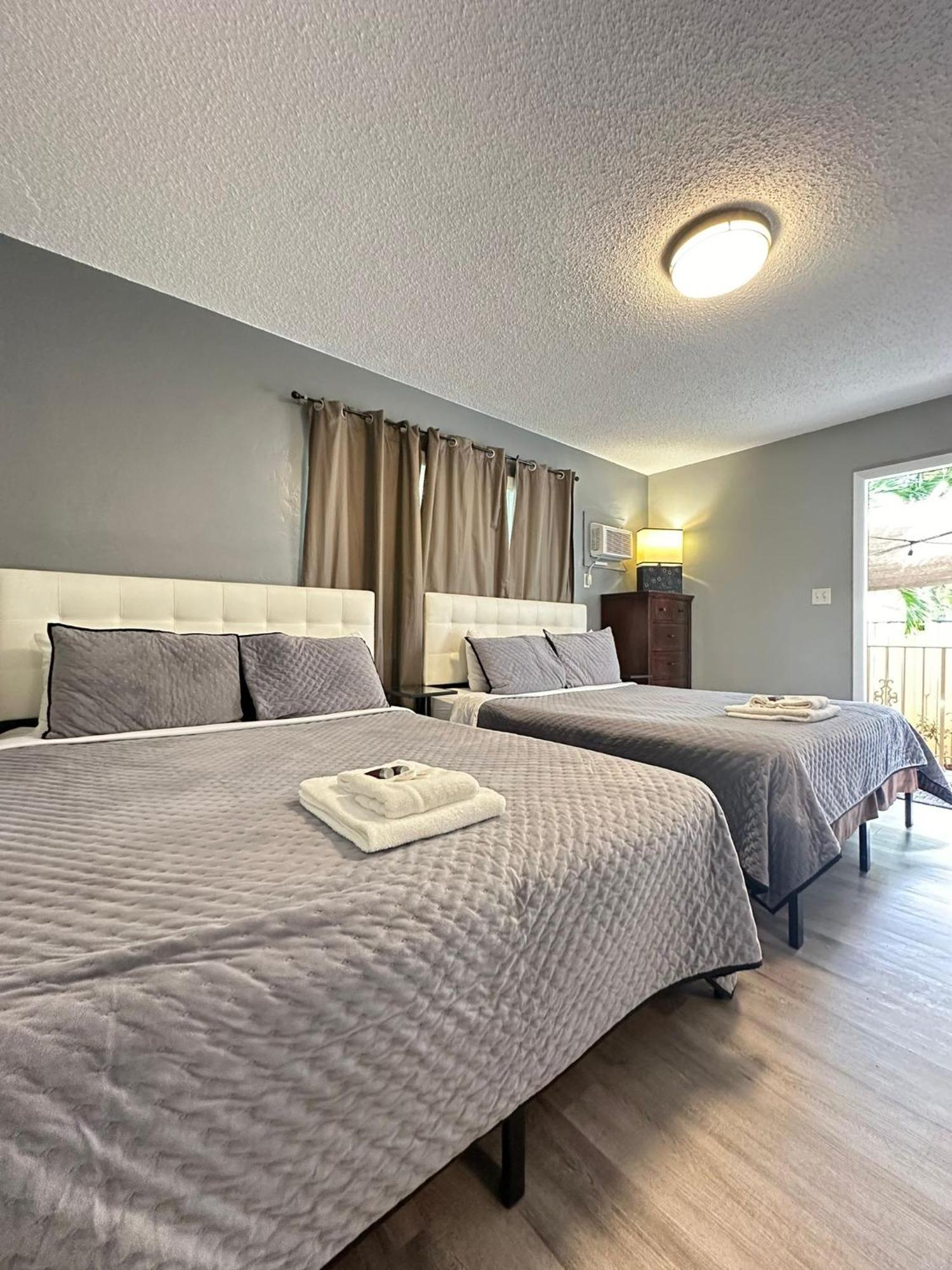 Sheridan Guesthouse Dania Beach Exteriör bild