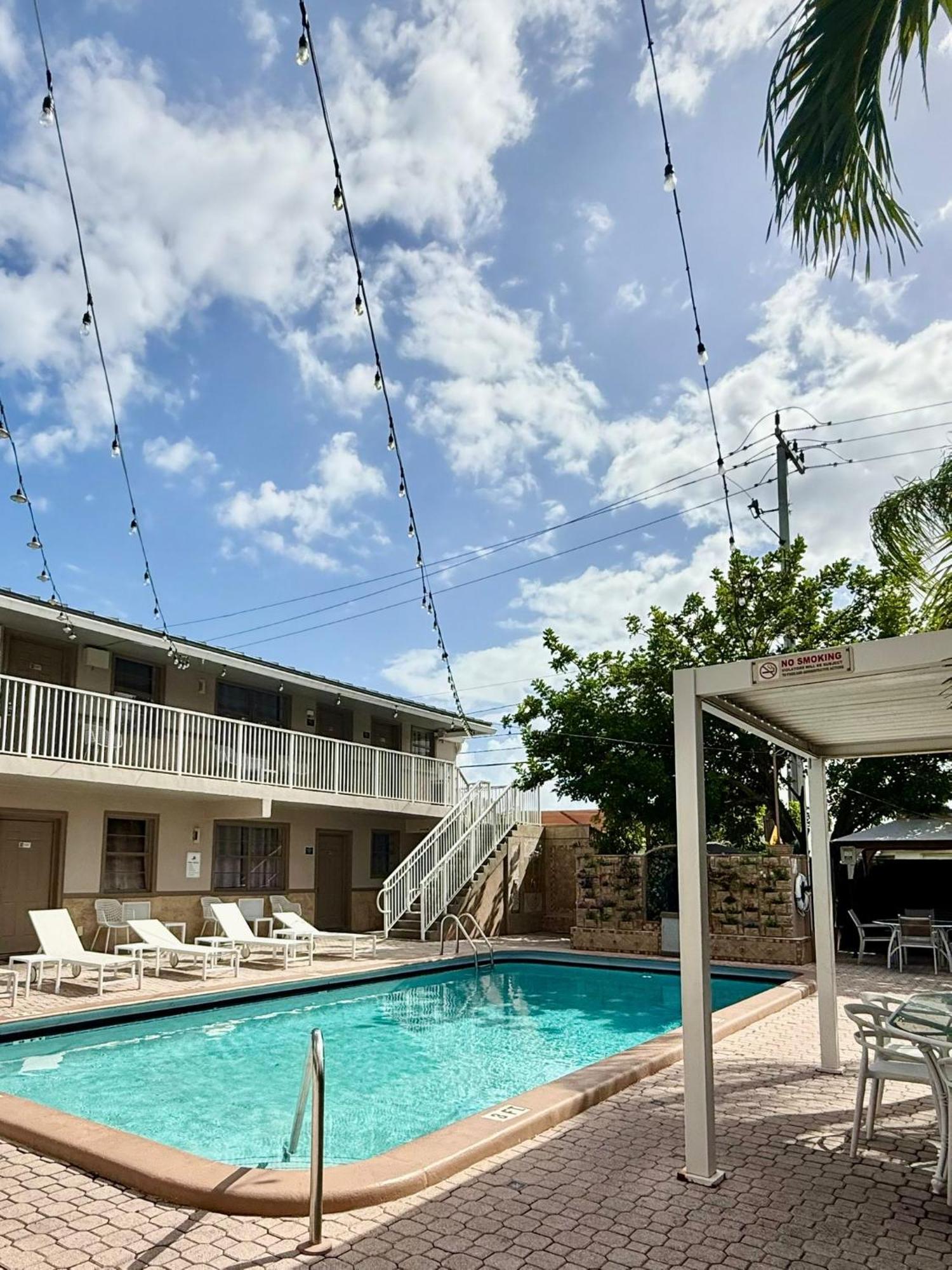Sheridan Guesthouse Dania Beach Exteriör bild