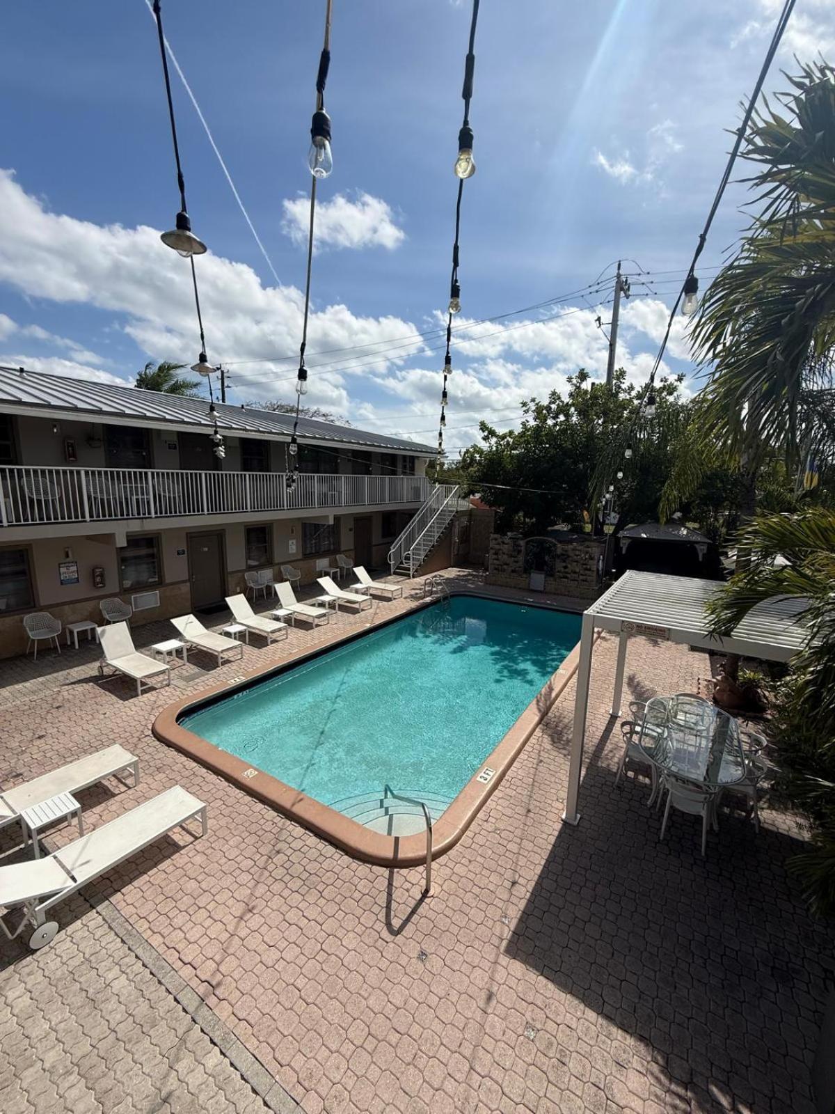 Sheridan Guesthouse Dania Beach Exteriör bild