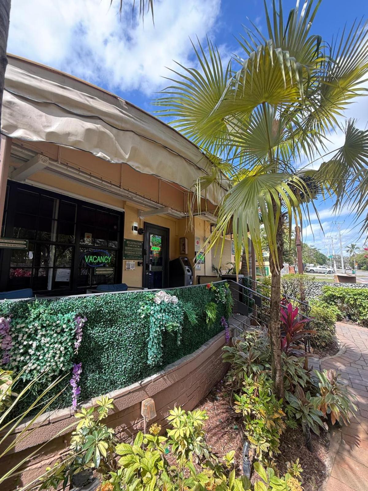 Sheridan Guesthouse Dania Beach Exteriör bild